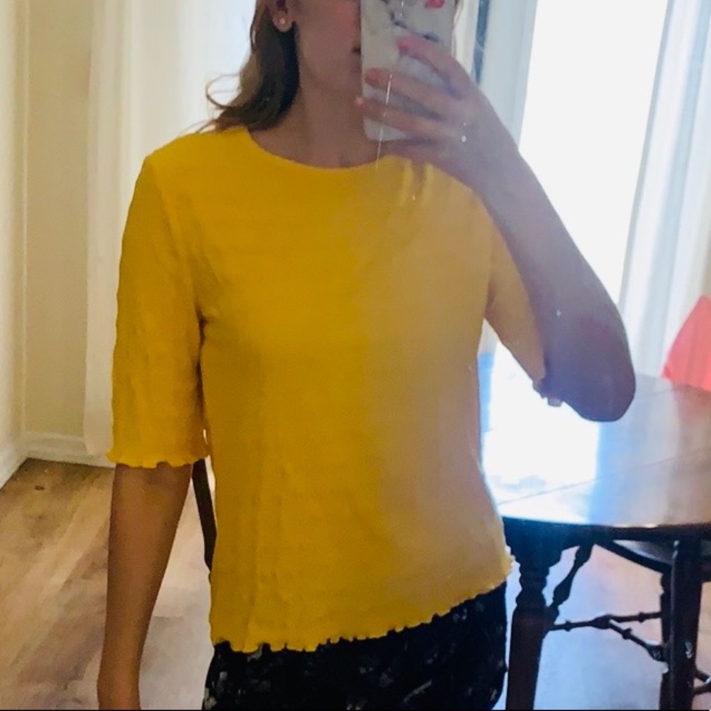 Elodie yellow shirt
